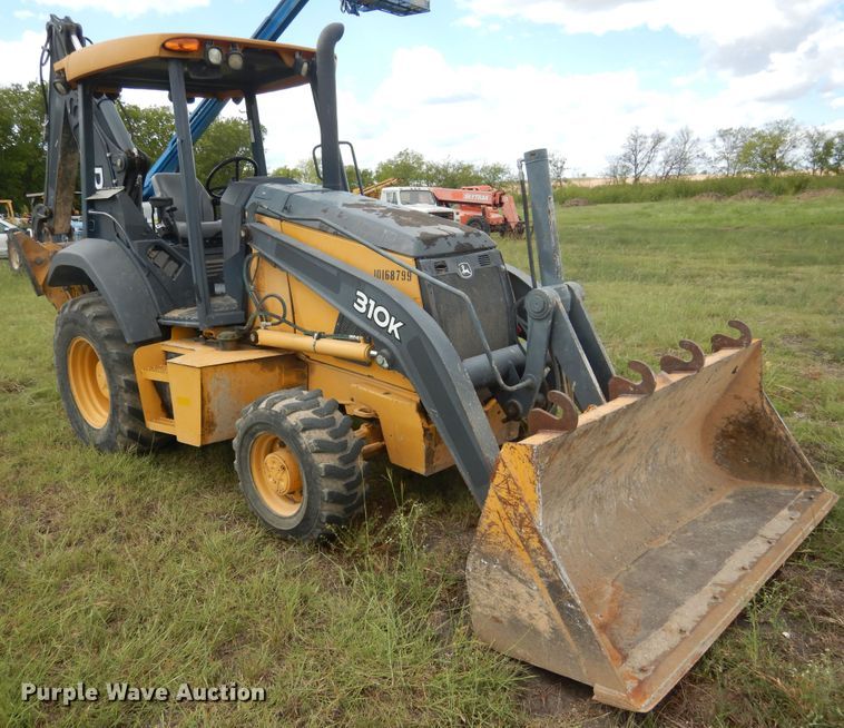 image for item DF2582 2013 John Deere 310K backhoe