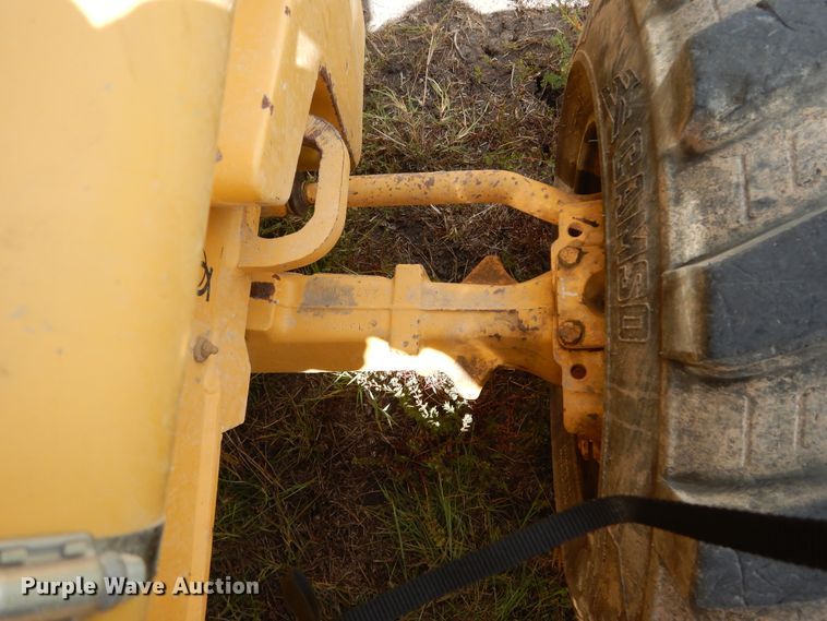 image for item DF2582 2013 John Deere 310K backhoe