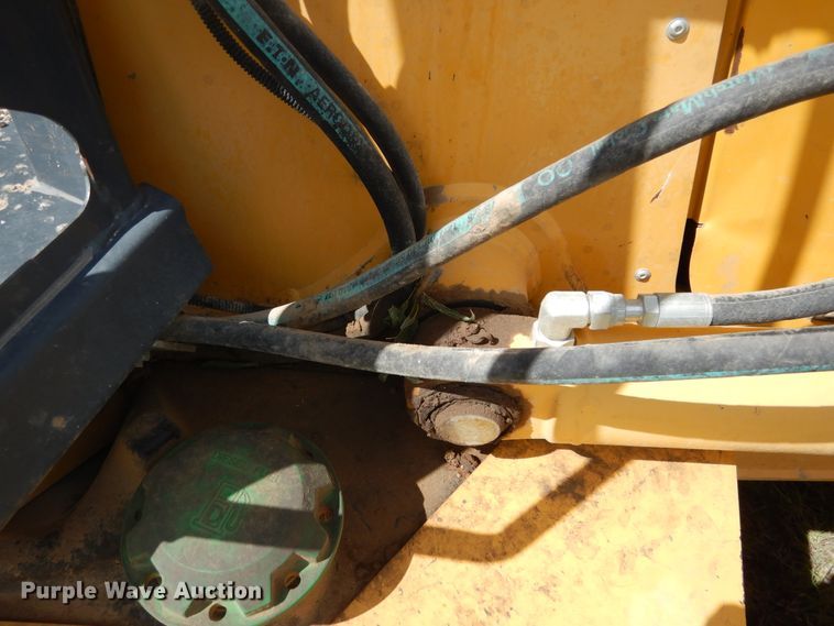 image for item DF2582 2013 John Deere 310K backhoe