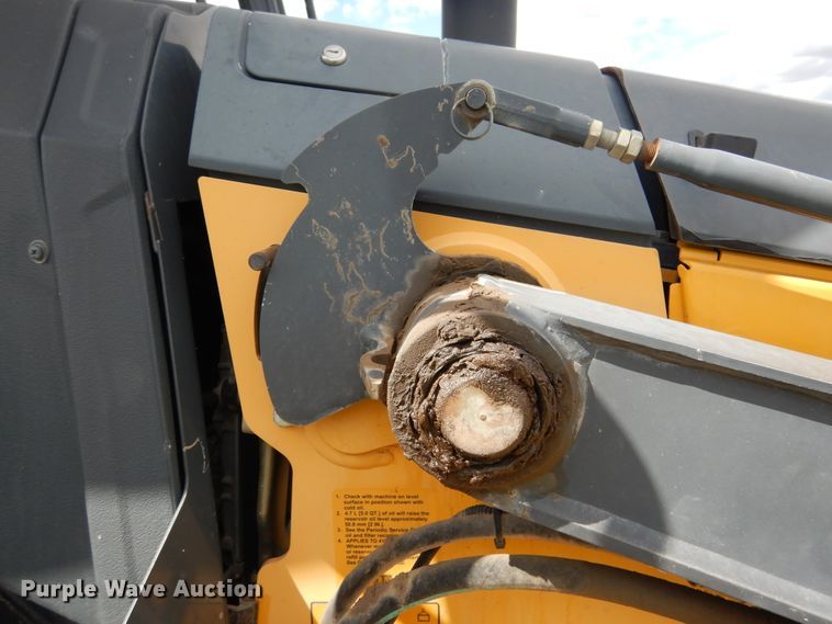 image for item DF2582 2013 John Deere 310K backhoe