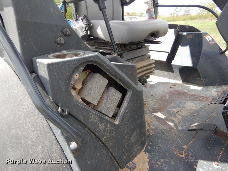 image for item DF2582 2013 John Deere 310K backhoe