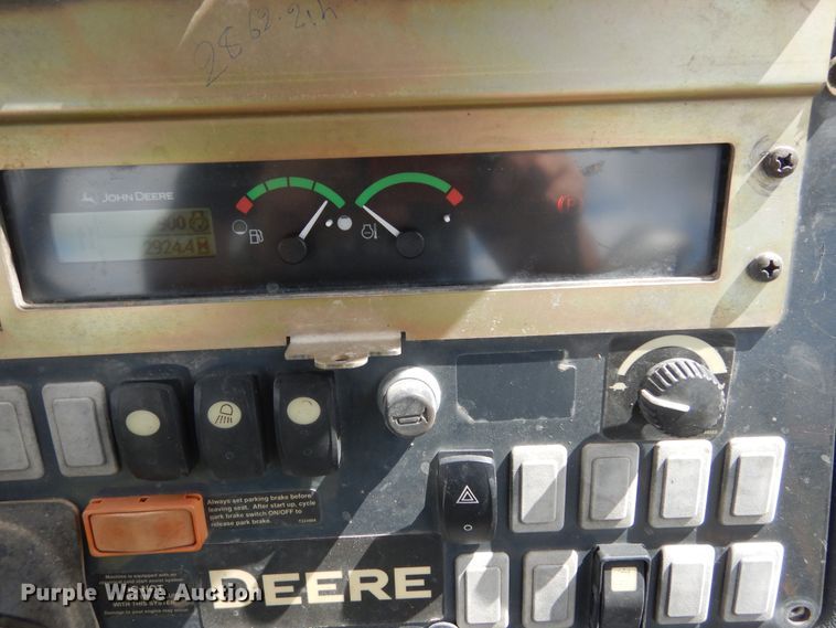 image for item DF2582 2013 John Deere 310K backhoe