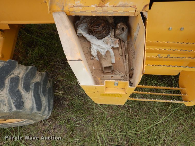 image for item DF2582 2013 John Deere 310K backhoe