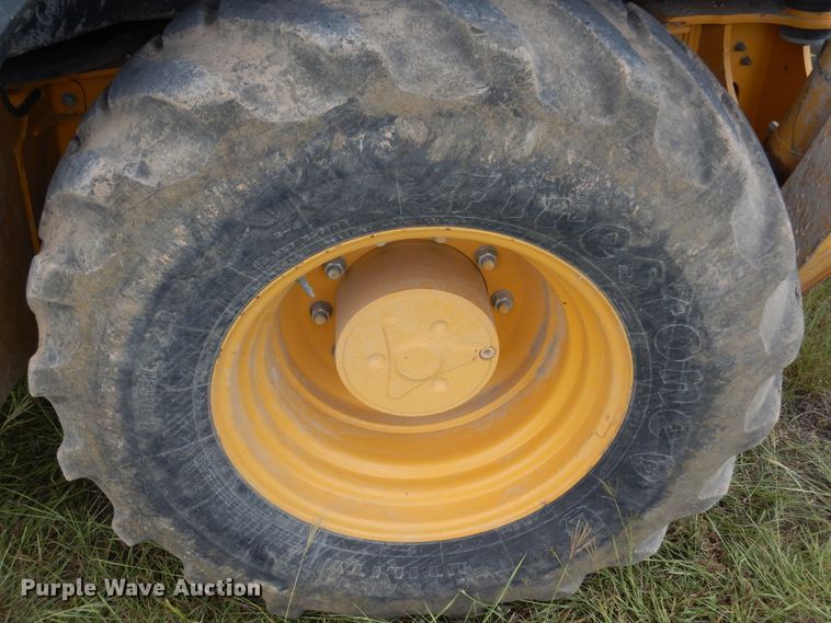 image for item DF2582 2013 John Deere 310K backhoe