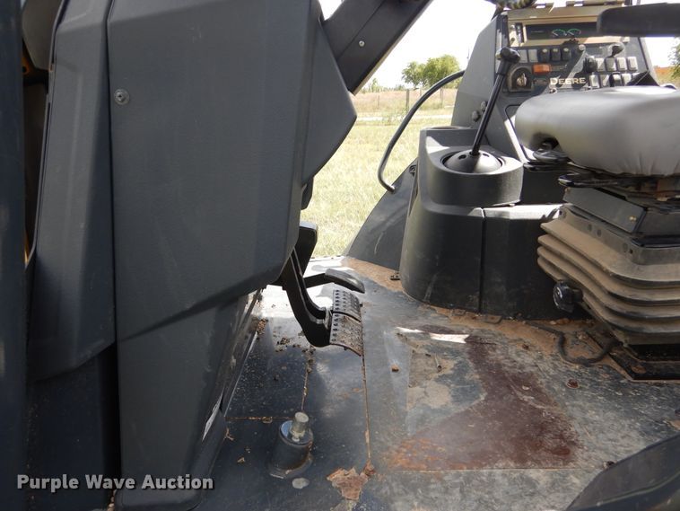 image for item DF2582 2013 John Deere 310K backhoe