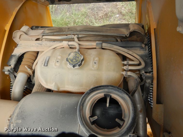 image for item DF2582 2013 John Deere 310K backhoe