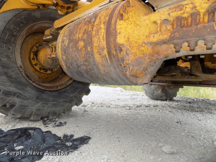 image for item DG2434 John Deere 624H wheel loader