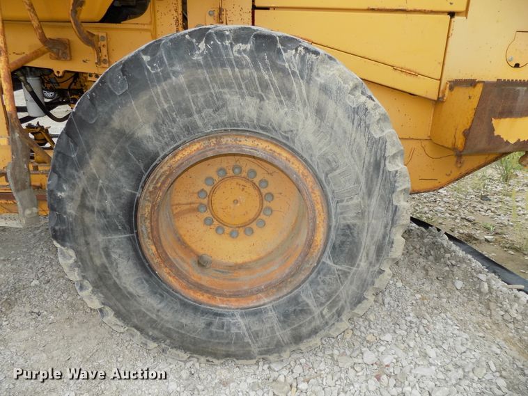 image for item DG2434 John Deere 624H wheel loader
