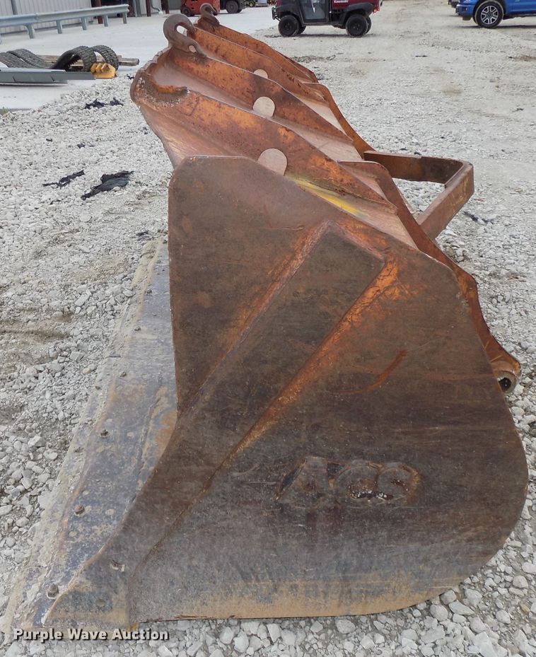 image for item DG2434 John Deere 624H wheel loader