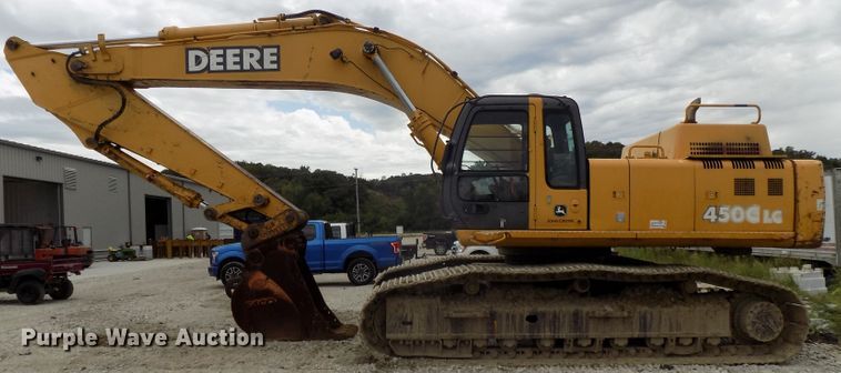 image for item DG2435 2003 John Deere 450C LC excavator
