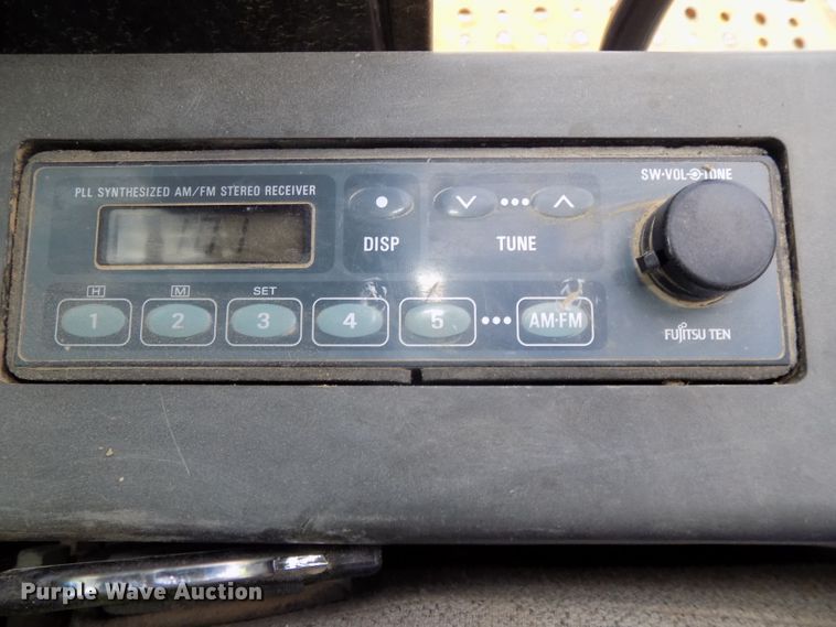 image for item DG2435 2003 John Deere 450C LC excavator