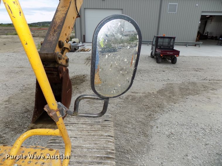 image for item DG2435 2003 John Deere 450C LC excavator
