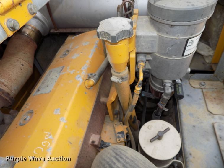 image for item DG2435 2003 John Deere 450C LC excavator