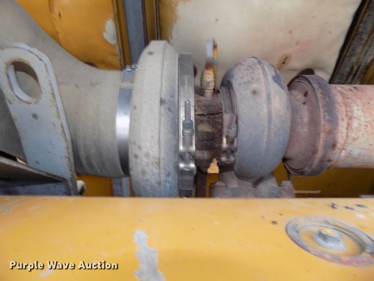 image for item DG2435 2003 John Deere 450C LC excavator