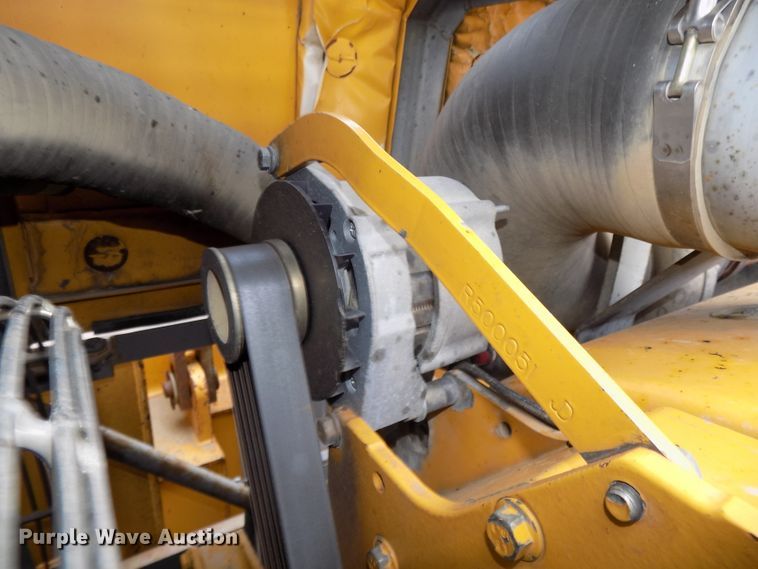 image for item DG2435 2003 John Deere 450C LC excavator