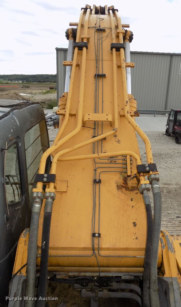 image for item DG2435 2003 John Deere 450C LC excavator