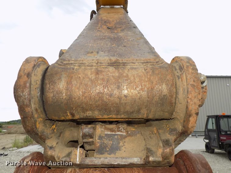 image for item DG2435 2003 John Deere 450C LC excavator