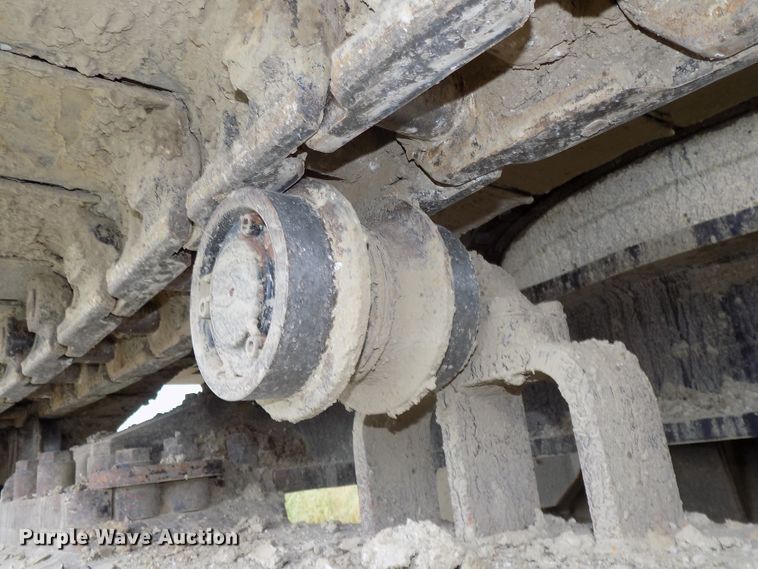 image for item DG2435 2003 John Deere 450C LC excavator