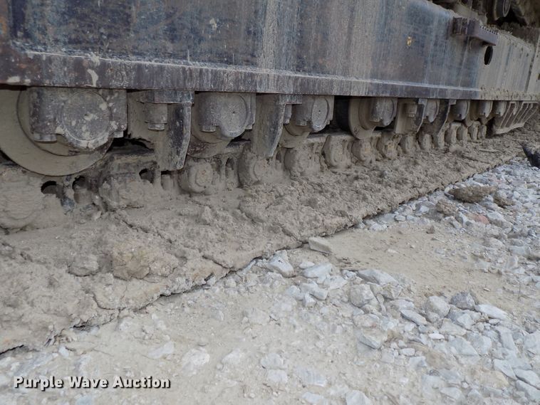 image for item DG2435 2003 John Deere 450C LC excavator