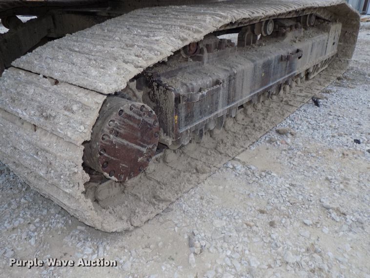 image for item DG2435 2003 John Deere 450C LC excavator