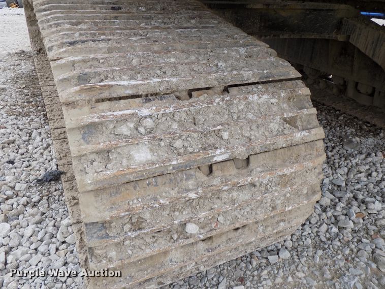 image for item DG2435 2003 John Deere 450C LC excavator