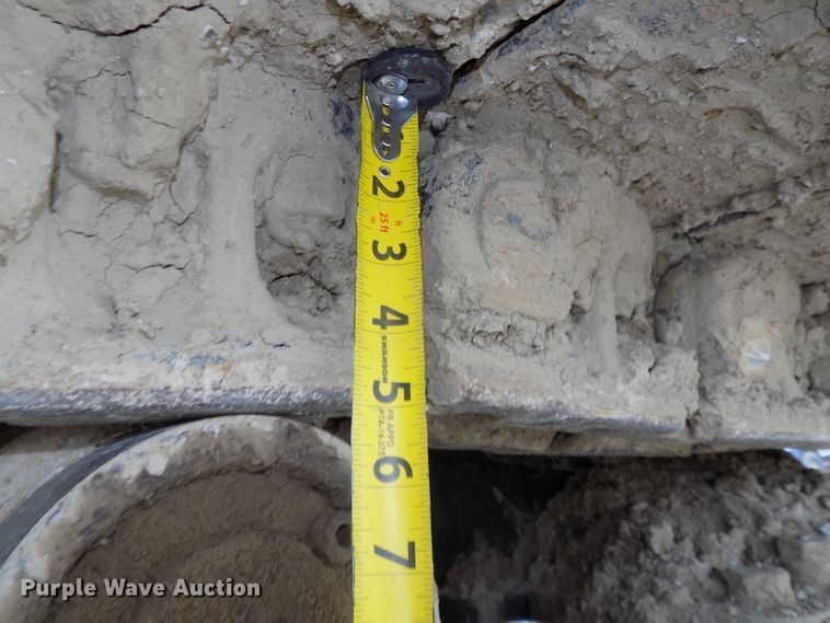 image for item DG2435 2003 John Deere 450C LC excavator