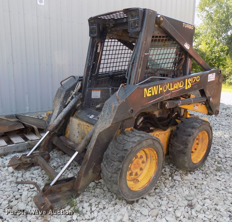 image for item DG2441 New Holland LS170 skid steer