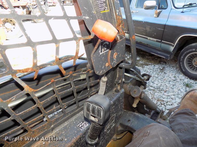 image for item DG2441 New Holland LS170 skid steer