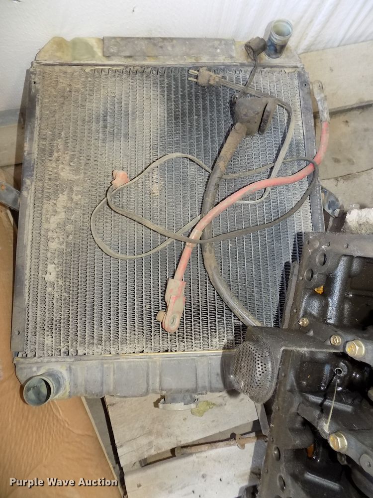 image for item DG2441 New Holland LS170 skid steer