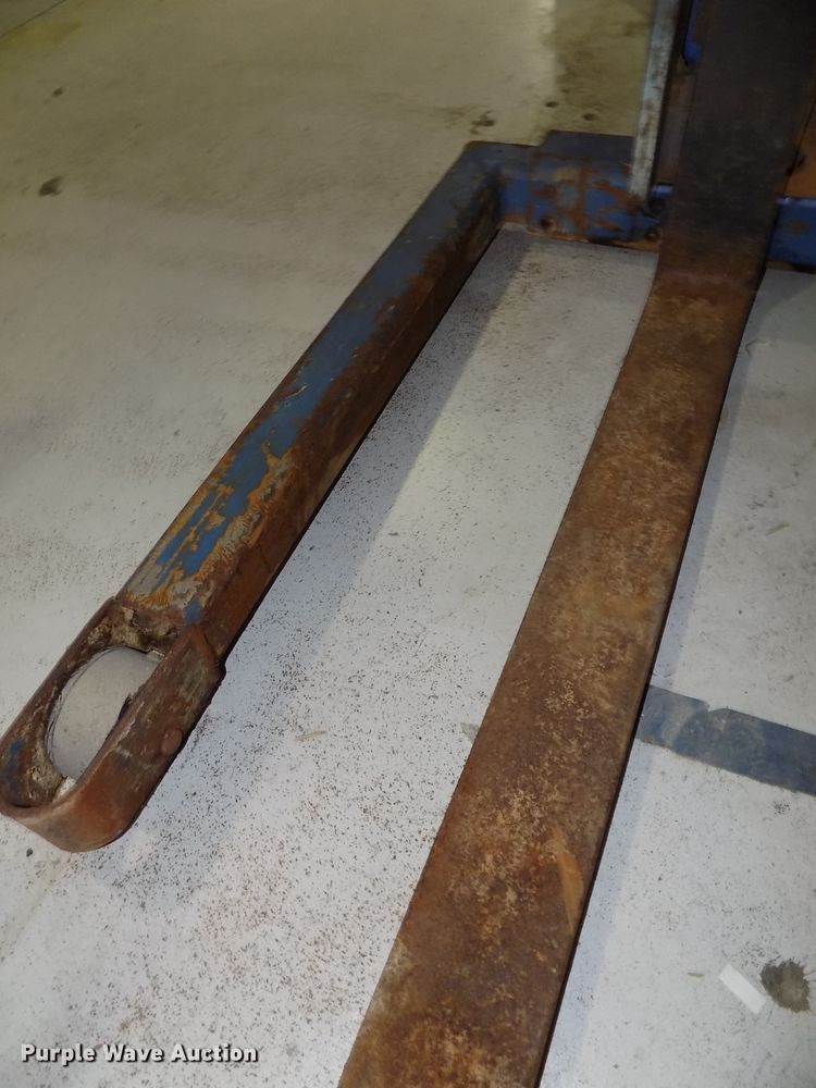 image for item DG2454 Blue Giant BG522-130 forklift