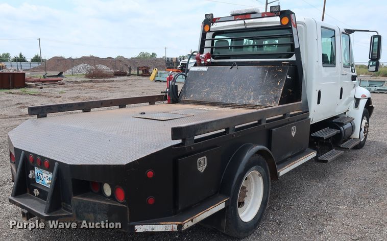 image for item DG4108 2004 International 4300 Crew Cab flatbed truck