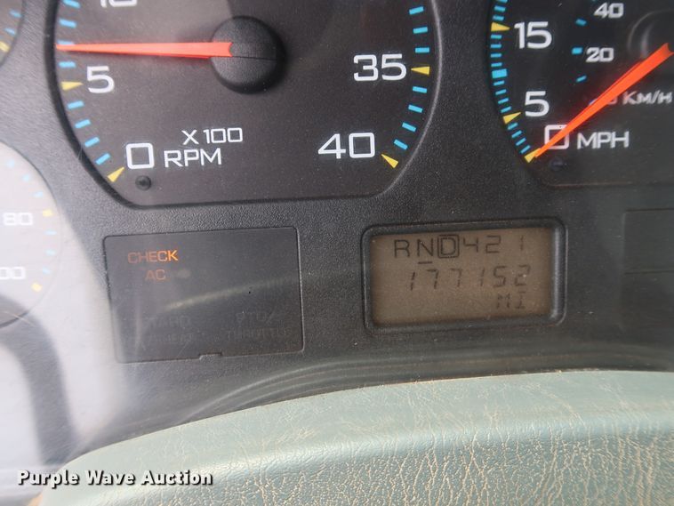 image for item DG4108 2004 International 4300 Crew Cab flatbed truck