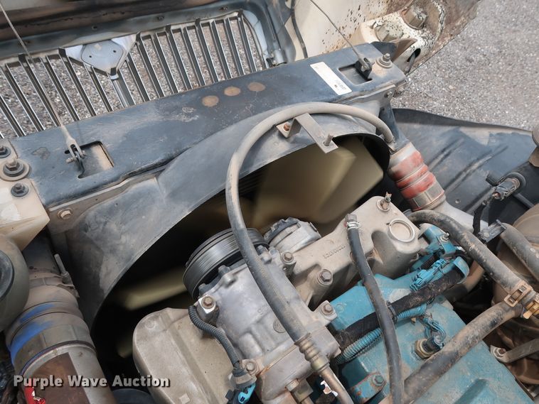 image for item DG4108 2004 International 4300 Crew Cab flatbed truck