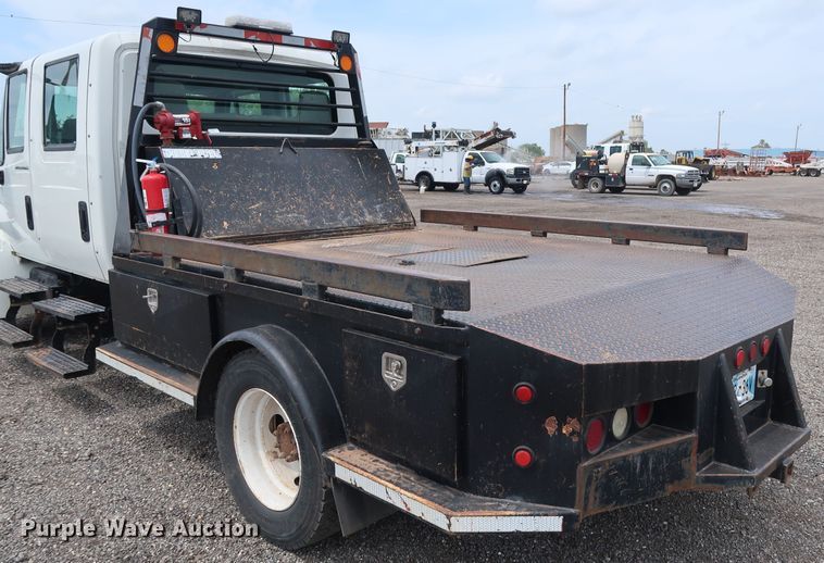 image for item DG4108 2004 International 4300 Crew Cab flatbed truck