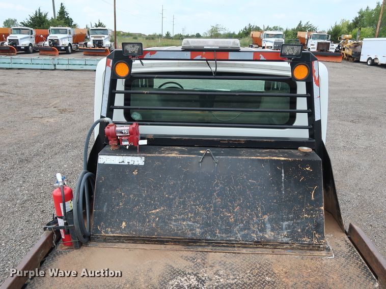 image for item DG4108 2004 International 4300 Crew Cab flatbed truck