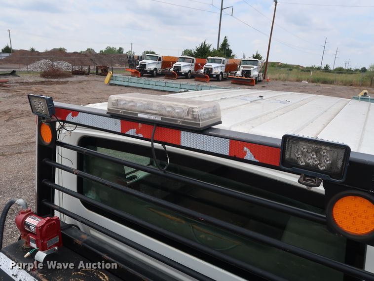 image for item DG4108 2004 International 4300 Crew Cab flatbed truck