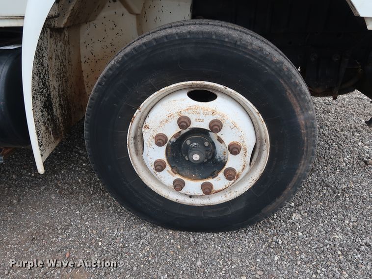 image for item DG4108 2004 International 4300 Crew Cab flatbed truck