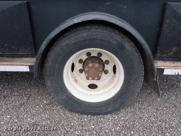 image for item DG4108 2004 International 4300 Crew Cab flatbed truck