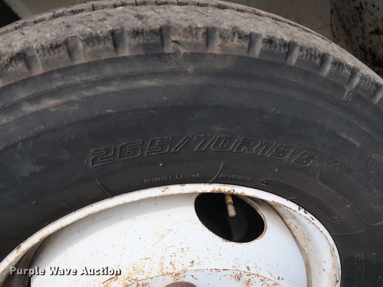 image for item DG4108 2004 International 4300 Crew Cab flatbed truck