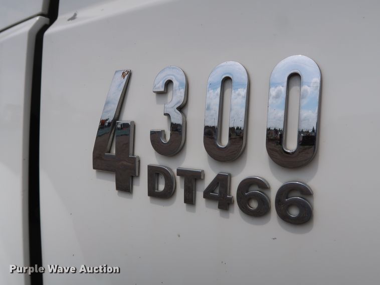 image for item DG4108 2004 International 4300 Crew Cab flatbed truck