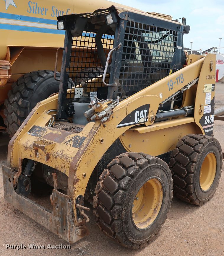 image for item DG4113 2007 Caterpillar 248B skid steer