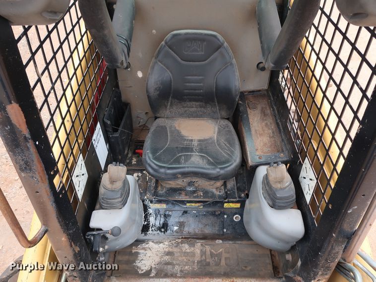 image for item DG4113 2007 Caterpillar 248B skid steer