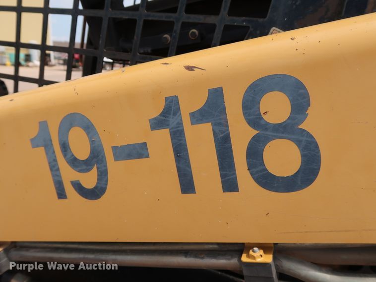 image for item DG4113 2007 Caterpillar 248B skid steer