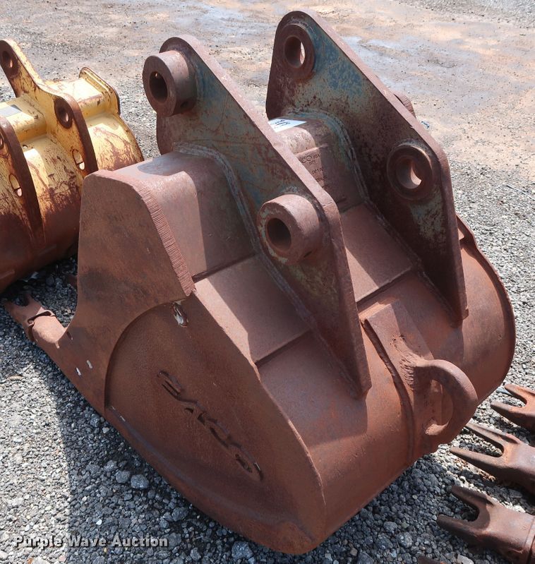 image for item DG4116 Esco 32"W excavator bucket