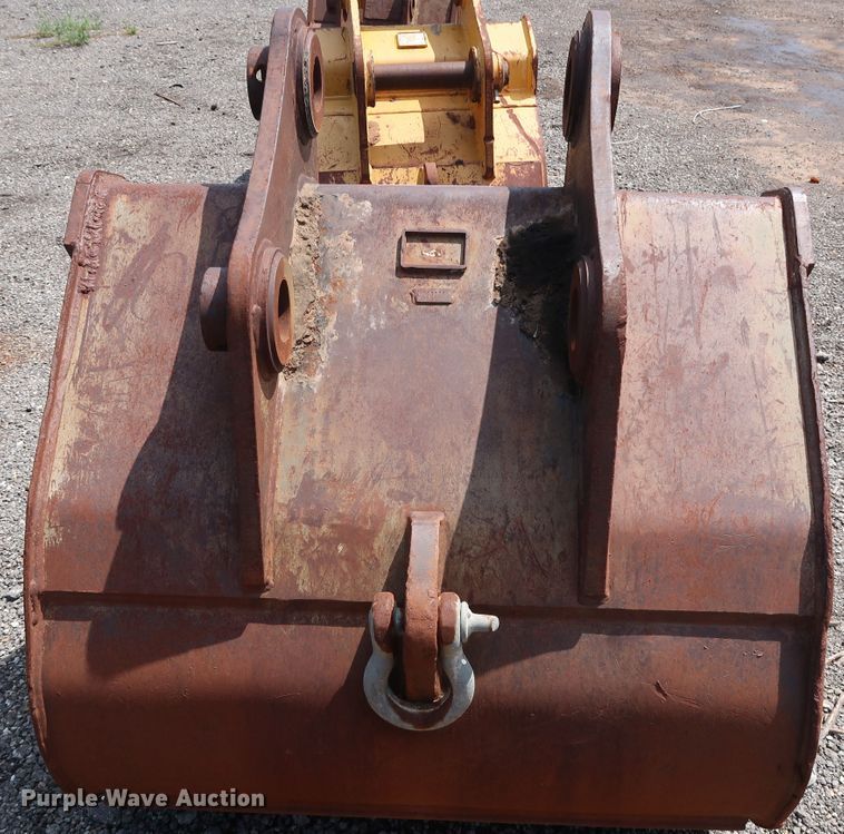 image for item DG4117 Geith 48"W excavator bucket