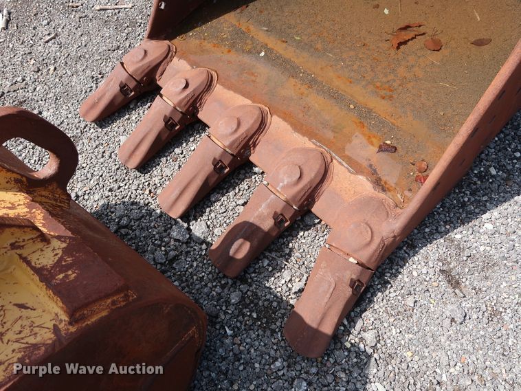 image for item DG4117 Geith 48"W excavator bucket