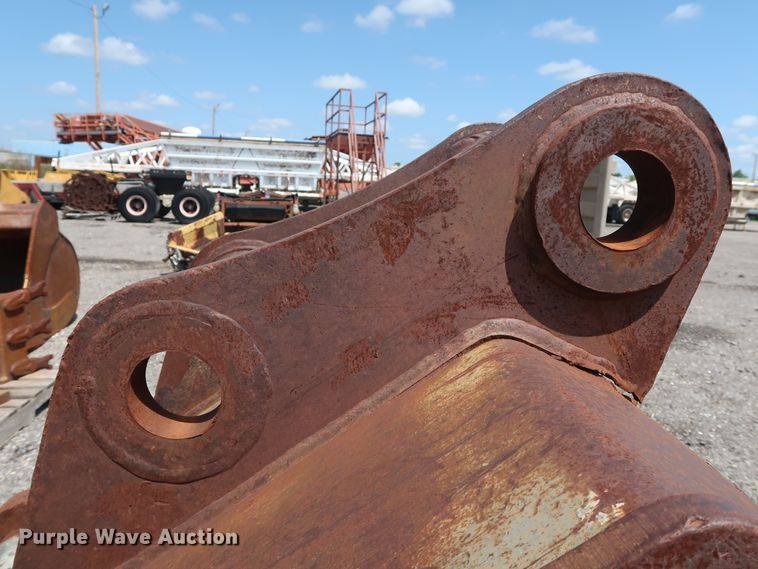 image for item DG4117 Geith 48"W excavator bucket