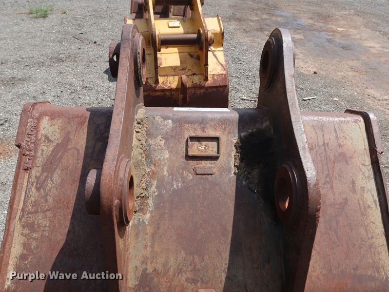 image for item DG4117 Geith 48"W excavator bucket