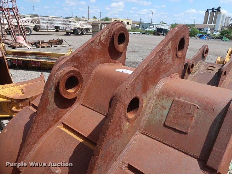 image for item DG4118 Esco 54"W excavator bucket