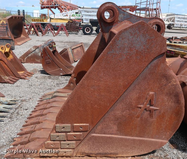 image for item DG4119 72"W excavator bucket